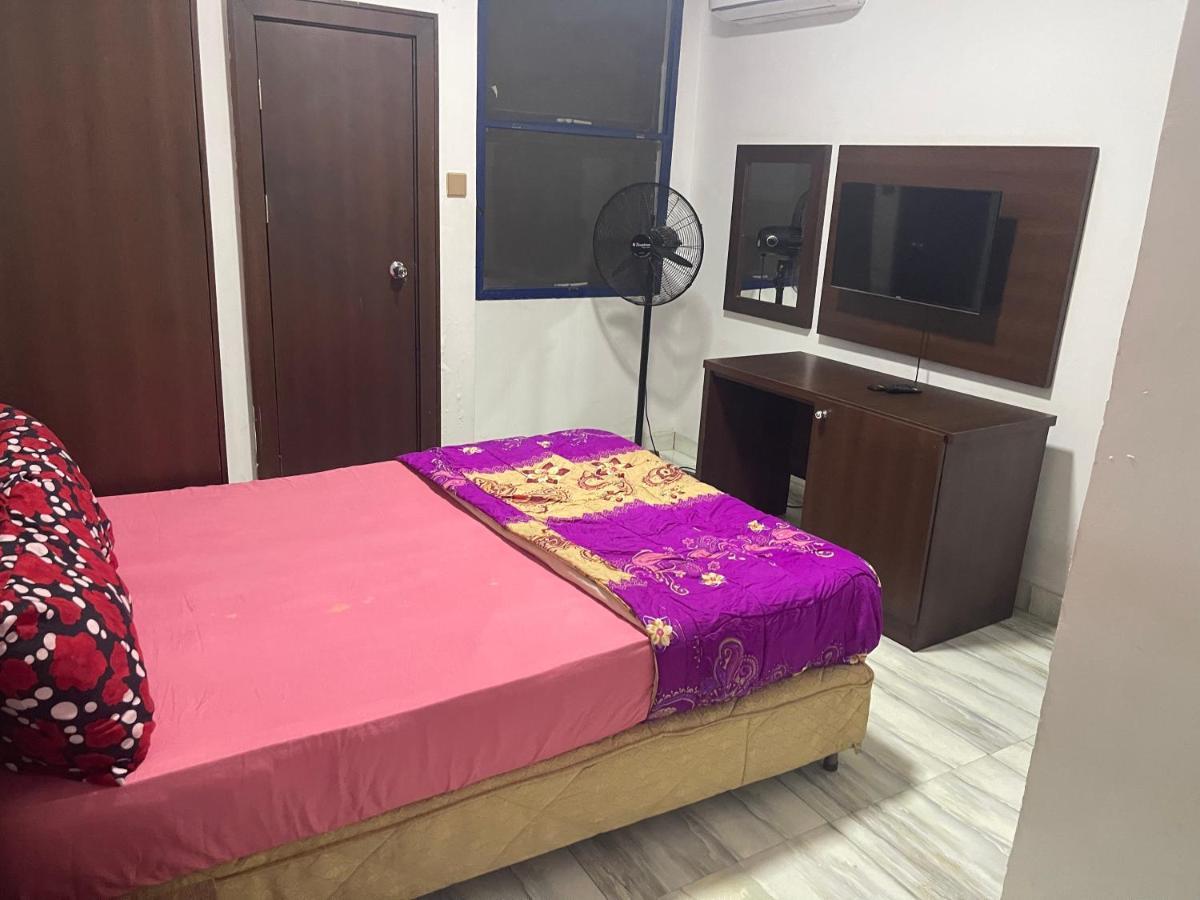 Ibiyemi Apartment *